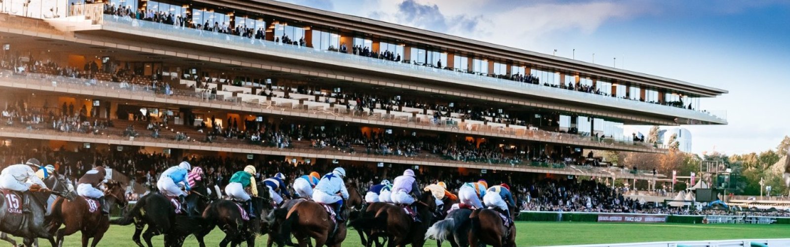 Prix de l'Arc de Triomphe Corporate Hospitality Ticket Packages for horse racing fans